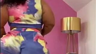 мизинец ХХХ - порно видео