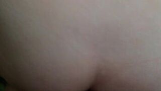 ДАЮ ЗАДНИЦУ - порно видео