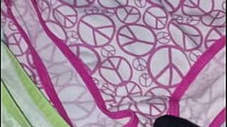 Сочные трусики моего неудачника - порно видео