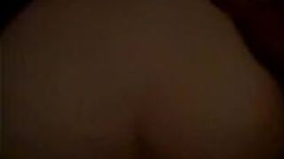 У собачки большая задница - порно видео