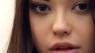 Анника о первом оргазме - порно видео