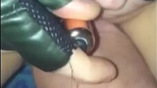 Безумно горячий фистинг британки Элисон - порно видео