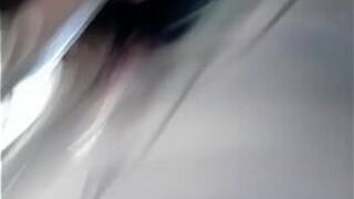 Прикоснись к моему члену в поезде - порно видео