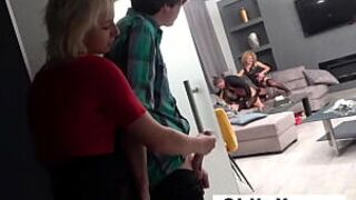 Мы все хотим взглянуть - порно видео