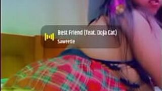 Бисексуальные лесбиянки возбуждены для обоих полов - порно видео