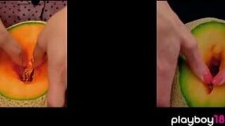 Сногсшибательные милфы-домохозяйки учат, как есть киску - порно видео